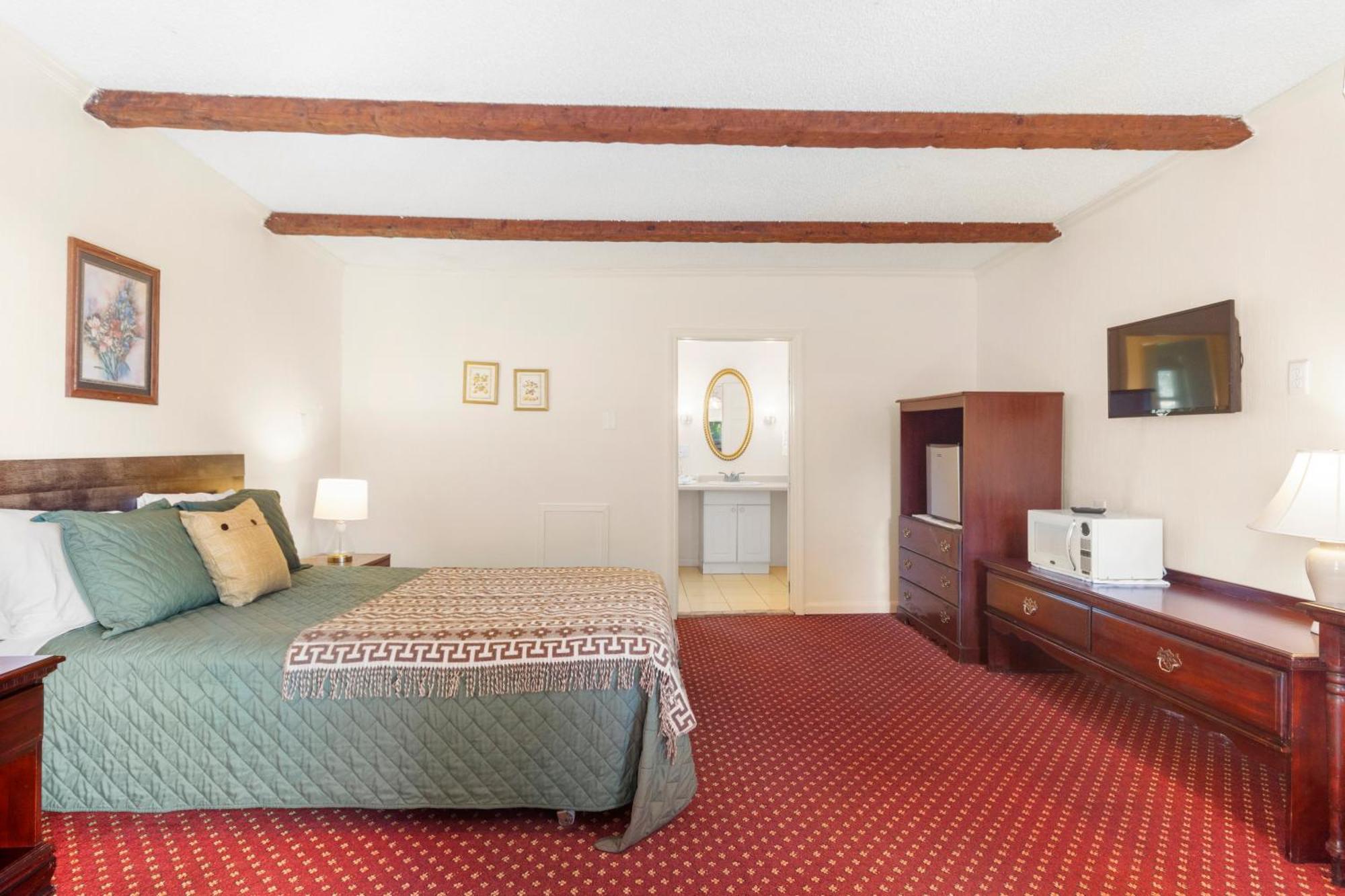 Blue Spruce Inn & Suites Valatie Екстер'єр фото