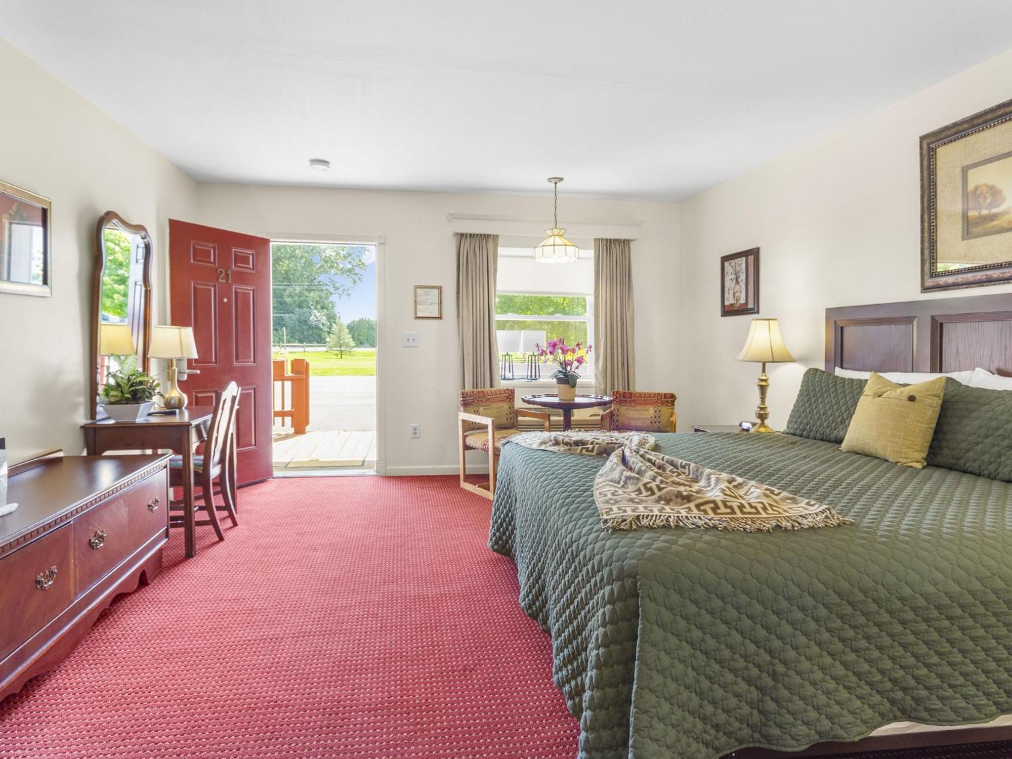Blue Spruce Inn & Suites Valatie Екстер'єр фото